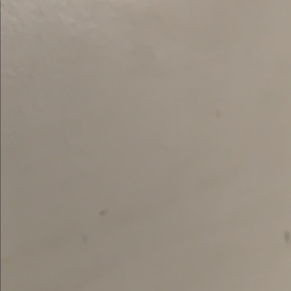 Meet your Posher, Gabriella - Picture 1 of 1